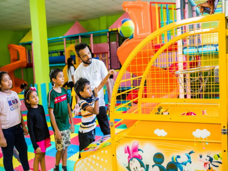 Reach 100% genuine parents in CMB and suburbs.